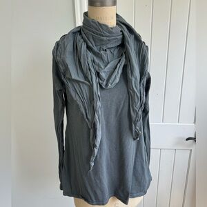 Baci top with scarf size M